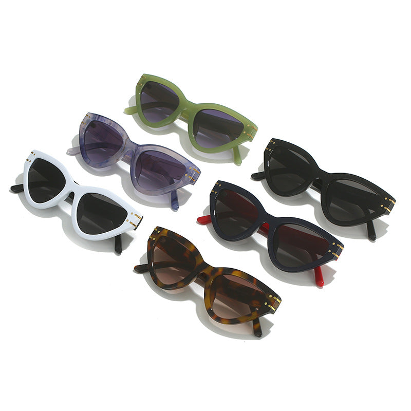 Wholesale Personalized Cat Eye Triangle Frame PC Sunglasses